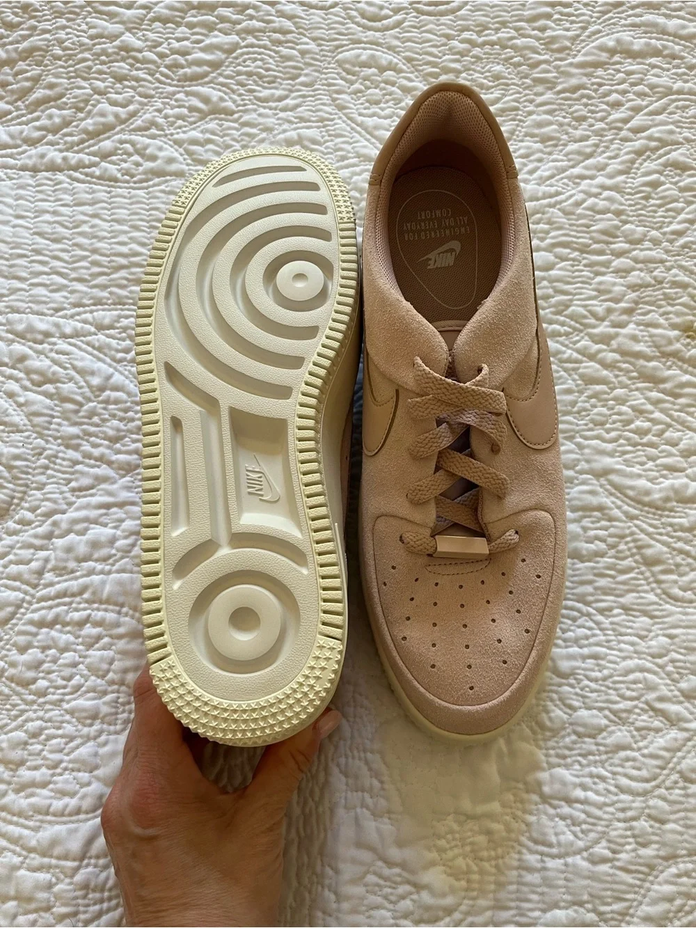 Nike Low-Top Sneakers in Pink/Blush Suede - Picture 4 of 5